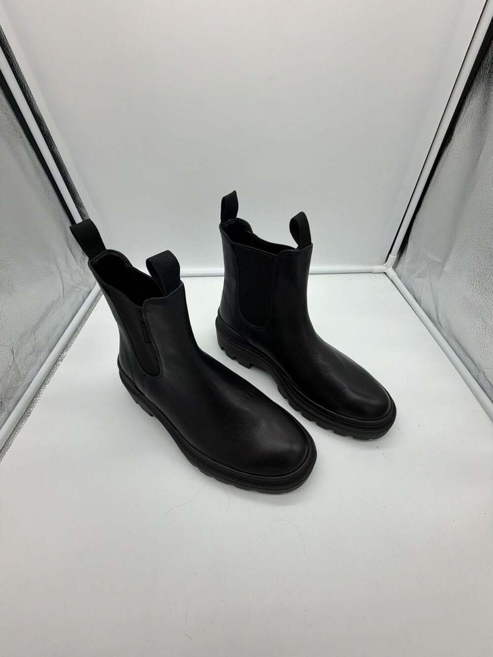 Coach Black Leather Chelsea Lug Sole Ankle Boots Size 7D US , EUR 40.